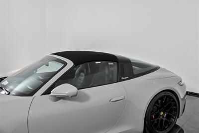 2022 Porsche 911 Targa 4S   - Photo 19 - Joliet, IL 60435