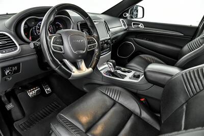 2019 Jeep Grand Cherokee SRT   - Photo 21 - Joliet, IL 60435