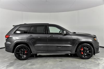 2019 Jeep Grand Cherokee SRT   - Photo 13 - Joliet, IL 60435