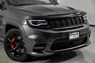 2019 Jeep Grand Cherokee SRT   - Photo 2 - Joliet, IL 60435