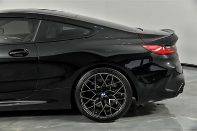 2020 BMW M8 Competition   - Photo 9 - Joliet, IL 60435