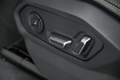 2019 Lamborghini Urus   - Photo 27 - Joliet, IL 60435