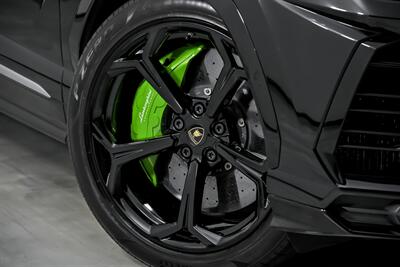 2019 Lamborghini Urus   - Photo 4 - Joliet, IL 60435