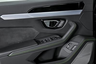 2019 Lamborghini Urus   - Photo 18 - Joliet, IL 60435