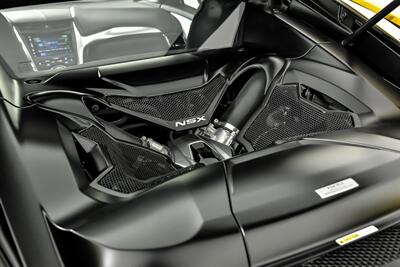 2020 Acura NSX SH-AWD Sport Hybrid-LOWEST MILES WORLDWIDE   - Photo 15 - Joliet, IL 60435