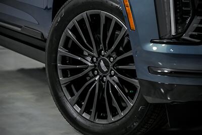 2025 Cadillac Escalade Sport Platinum   - Photo 4 - Joliet, IL 60435