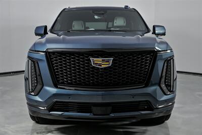 2025 Cadillac Escalade Sport Platinum   - Photo 5 - Joliet, IL 60435