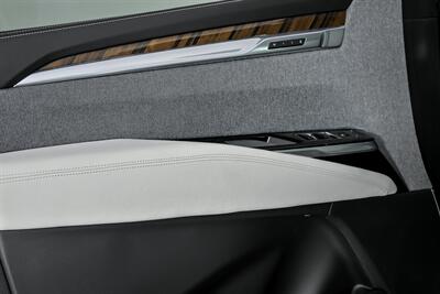 2025 Cadillac Escalade Sport Platinum   - Photo 18 - Joliet, IL 60435