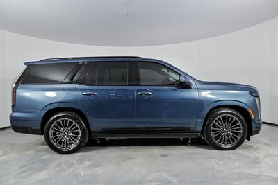 2025 Cadillac Escalade Sport Platinum   - Photo 14 - Joliet, IL 60435