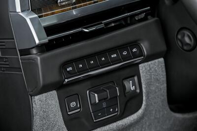 2025 Cadillac Escalade Sport Platinum   - Photo 27 - Joliet, IL 60435