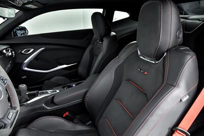 2023 Chevrolet Camaro ZL1   - Photo 23 - Joliet, IL 60435