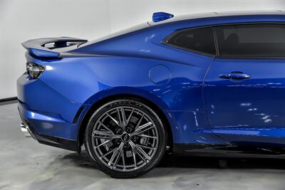 2023 Chevrolet Camaro ZL1   - Photo 13 - Joliet, IL 60435