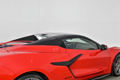 2023 Chevrolet Corvette Z06   - Photo 18 - Joliet, IL 60435