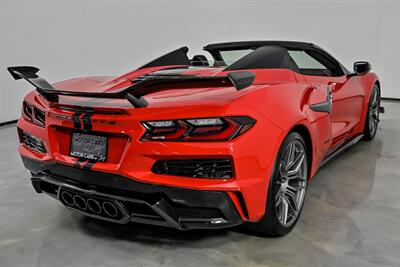 2023 Chevrolet Corvette Z06   - Photo 12 - Joliet, IL 60435