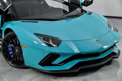 2019 Lamborghini Aventador LP 740-4 S   - Photo 3 - Joliet, IL 60435