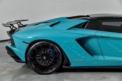 2019 Lamborghini Aventador LP 740-4 S   - Photo 13 - Joliet, IL 60435