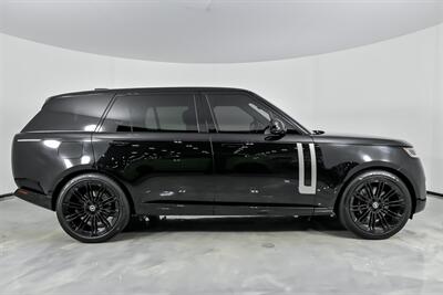 2023 Land Rover Range Rover P530 SE LWB - Photo 14 - Joliet, IL 60435