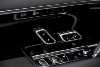 2023 Land Rover Range Rover P530 SE LWB - Photo 19 - Joliet, IL 60435