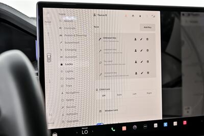 2022 Tesla Model X Plaid-FULL SELF DRIVING-FRESH WRAP!   - Photo 35 - Joliet, IL 60435
