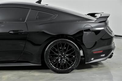 2021 Ford Mustang GT Premium   - Photo 9 - Joliet, IL 60435