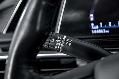2023 Cadillac Escalade Sport   - Photo 30 - Joliet, IL 60435