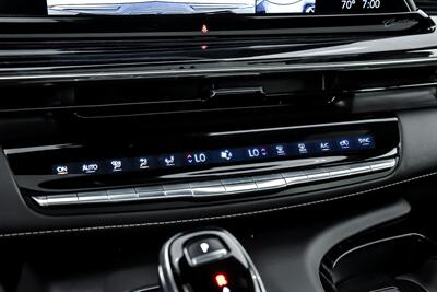 2023 Cadillac Escalade Sport   - Photo 37 - Joliet, IL 60435