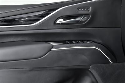 2023 Cadillac Escalade Sport   - Photo 18 - Joliet, IL 60435
