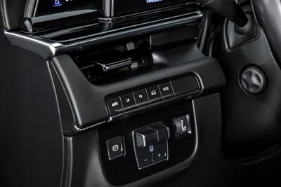2023 Cadillac Escalade Sport   - Photo 26 - Joliet, IL 60435