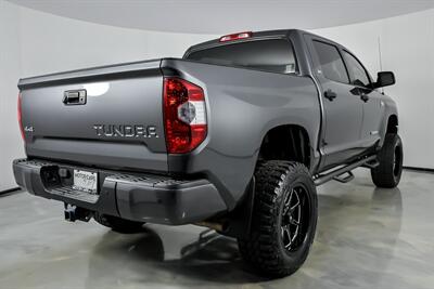 2019 Toyota Tundra SR5   - Photo 12 - Joliet, IL 60435