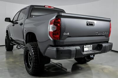 2019 Toyota Tundra SR5   - Photo 10 - Joliet, IL 60435