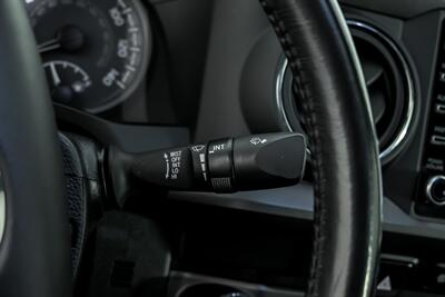 2021 Toyota Tacoma TRD Off-Road   - Photo 27 - Joliet, IL 60435