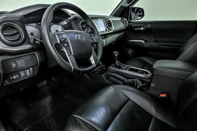 2021 Toyota Tacoma TRD Off-Road   - Photo 17 - Joliet, IL 60435