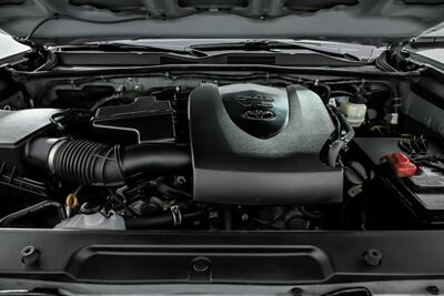 2021 Toyota Tacoma TRD Off-Road   - Photo 15 - Joliet, IL 60435