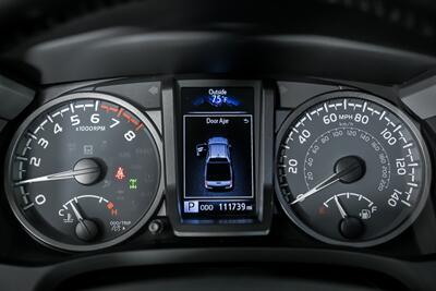 2021 Toyota Tacoma TRD Off-Road   - Photo 24 - Joliet, IL 60435