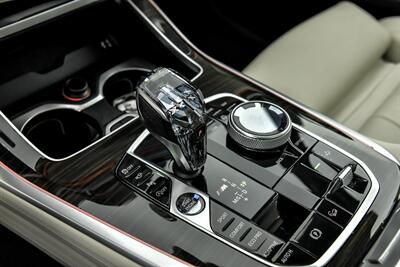 2020 BMW X7 M50i   - Photo 40 - Joliet, IL 60435