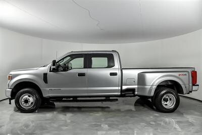 2022 Ford F-350 Super Duty XL   - Photo 8 - Joliet, IL 60435