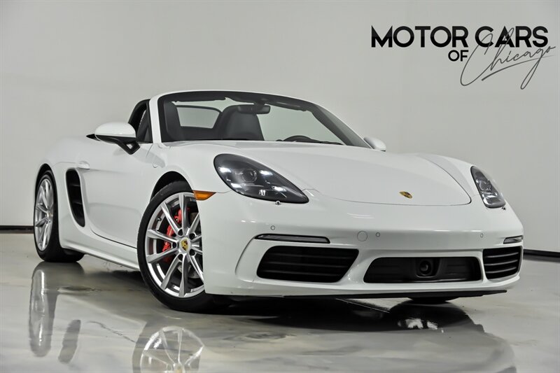 Carrara White Metallic 2019 Porsche 718 Boxster S RWD Convertible Rear-Wheel Drive Automatic