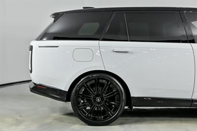 2024 Land Rover Range Rover P400 SE LWB   - Photo 13 - Joliet, IL 60435