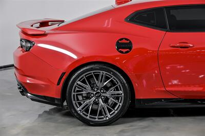 2022 Chevrolet Camaro ZL1-$30K MODS-MINT ZL1!   - Photo 13 - Joliet, IL 60435