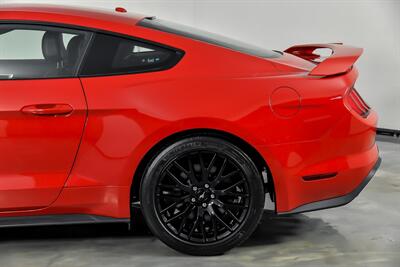 2019 Ford Mustang GT   - Photo 9 - Joliet, IL 60435