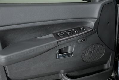 2008 Jeep Grand Cherokee SRT8-PROCHARGED!   - Photo 18 - Joliet, IL 60435