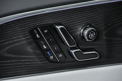 2024 Cadillac LYRIQ Luxury 3   - Photo 19 - Joliet, IL 60435