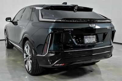 2024 Cadillac LYRIQ Luxury 3   - Photo 10 - Joliet, IL 60435