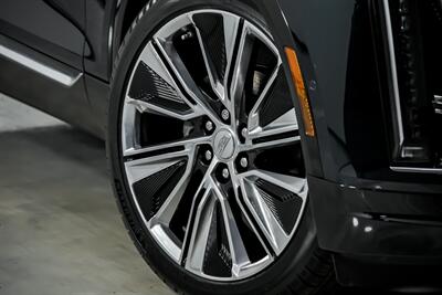 2024 Cadillac LYRIQ Luxury 3   - Photo 4 - Joliet, IL 60435