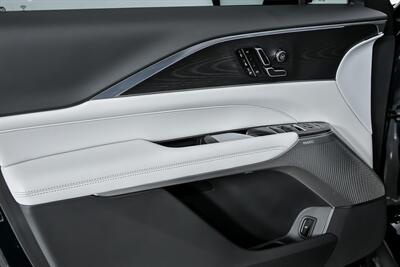 2024 Cadillac LYRIQ Luxury 3   - Photo 18 - Joliet, IL 60435