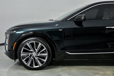 2024 Cadillac LYRIQ Luxury 3   - Photo 7 - Joliet, IL 60435
