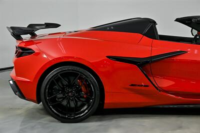 2025 Chevrolet Corvette Z06 2LZ-MASSIVE $162K MSRP   - Photo 13 - Joliet, IL 60435