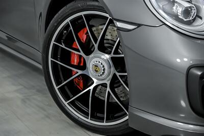 2017 Porsche 911 Turbo   - Photo 4 - Joliet, IL 60435