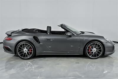 2017 Porsche 911 Turbo   - Photo 14 - Joliet, IL 60435