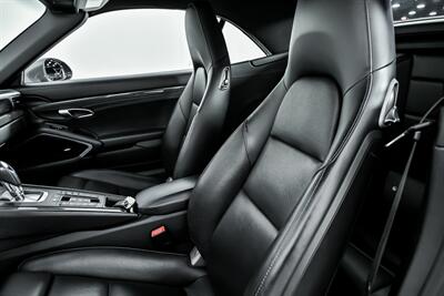 2017 Porsche 911 Turbo   - Photo 25 - Joliet, IL 60435